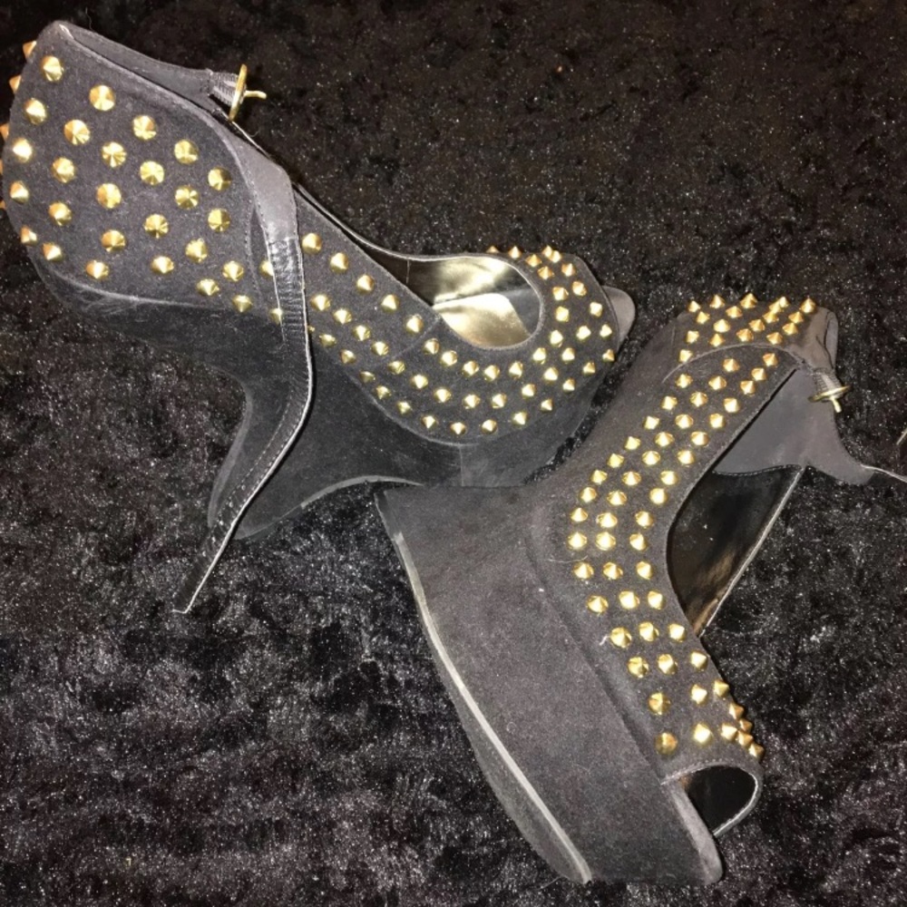 🔺sold🔻Steve Madden heel-less